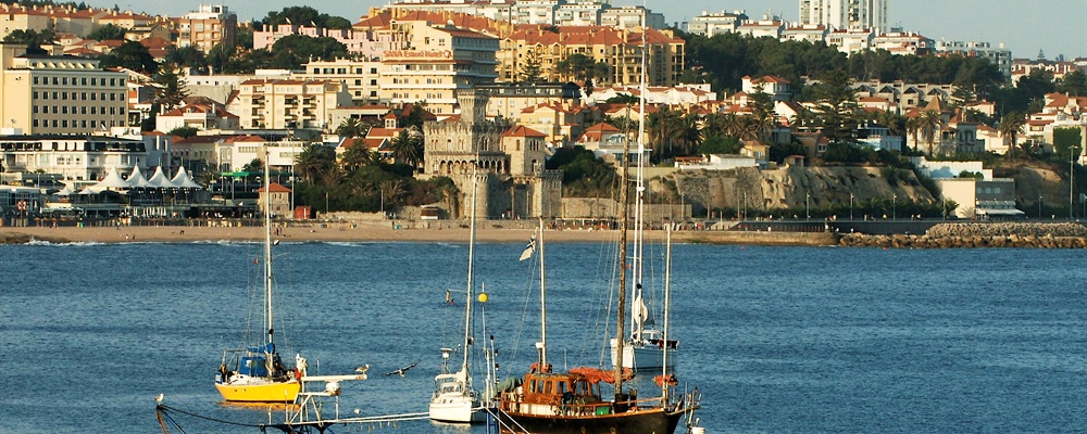 The sea and the fishing boats